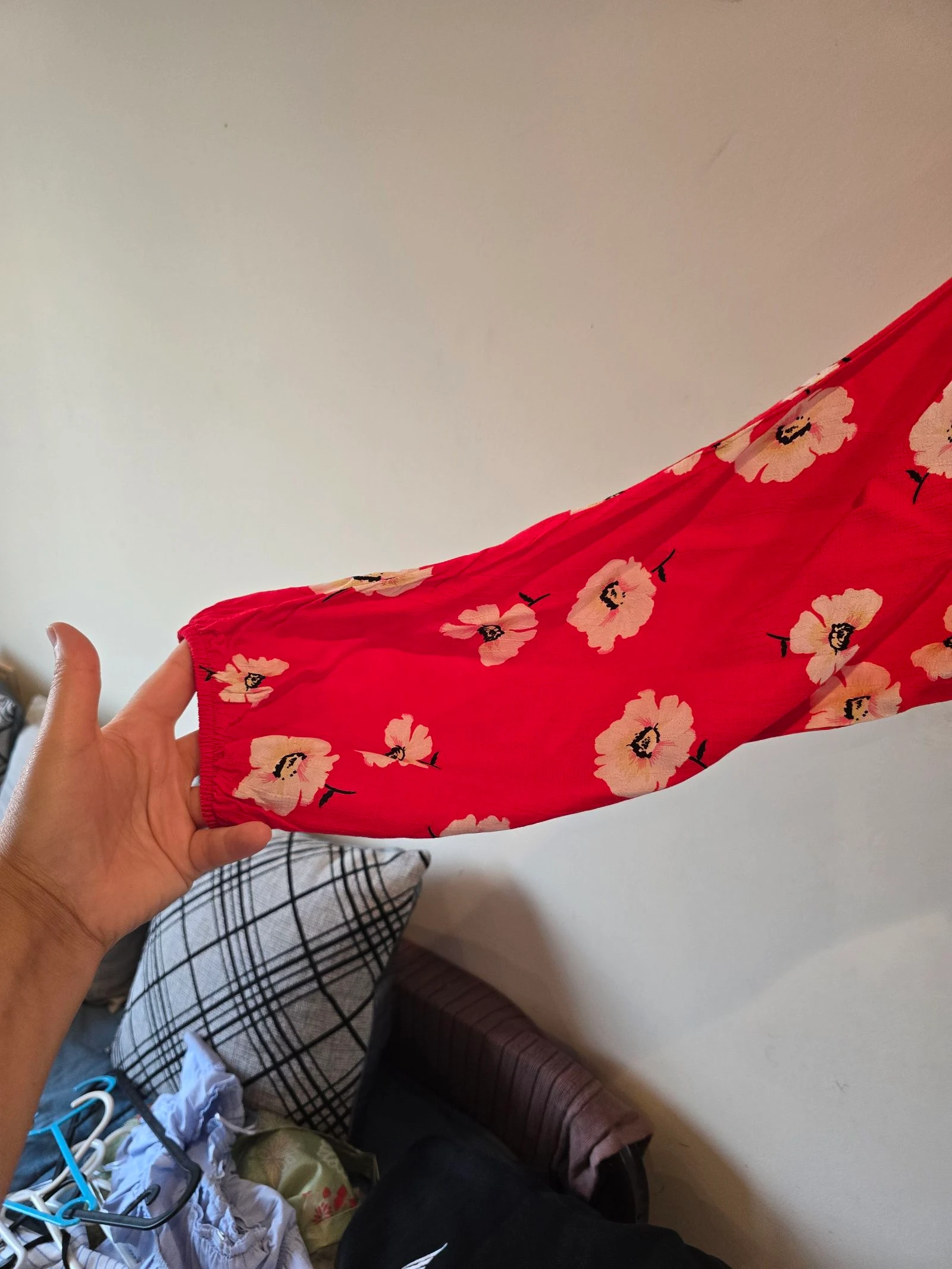 Top crop rood bloemen gebonden Bershka – photo 6